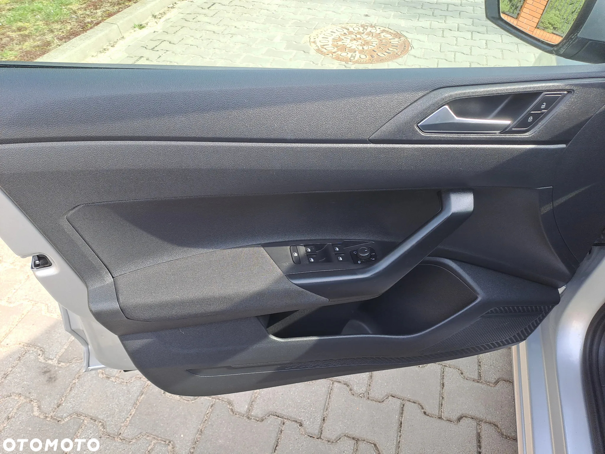 Volkswagen Polo 1.0 ACTIVE - 14