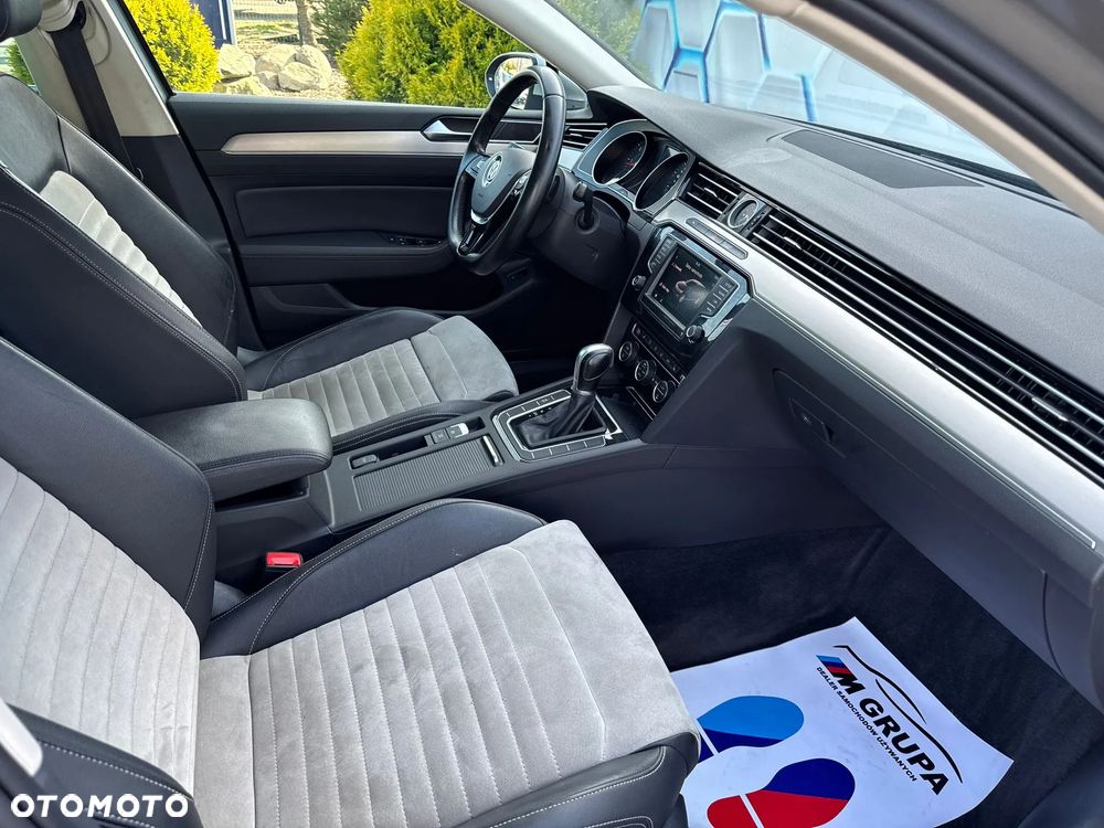 Volkswagen Passat 2.0 TDI (BlueMotion Technology) DSG Highline - 28