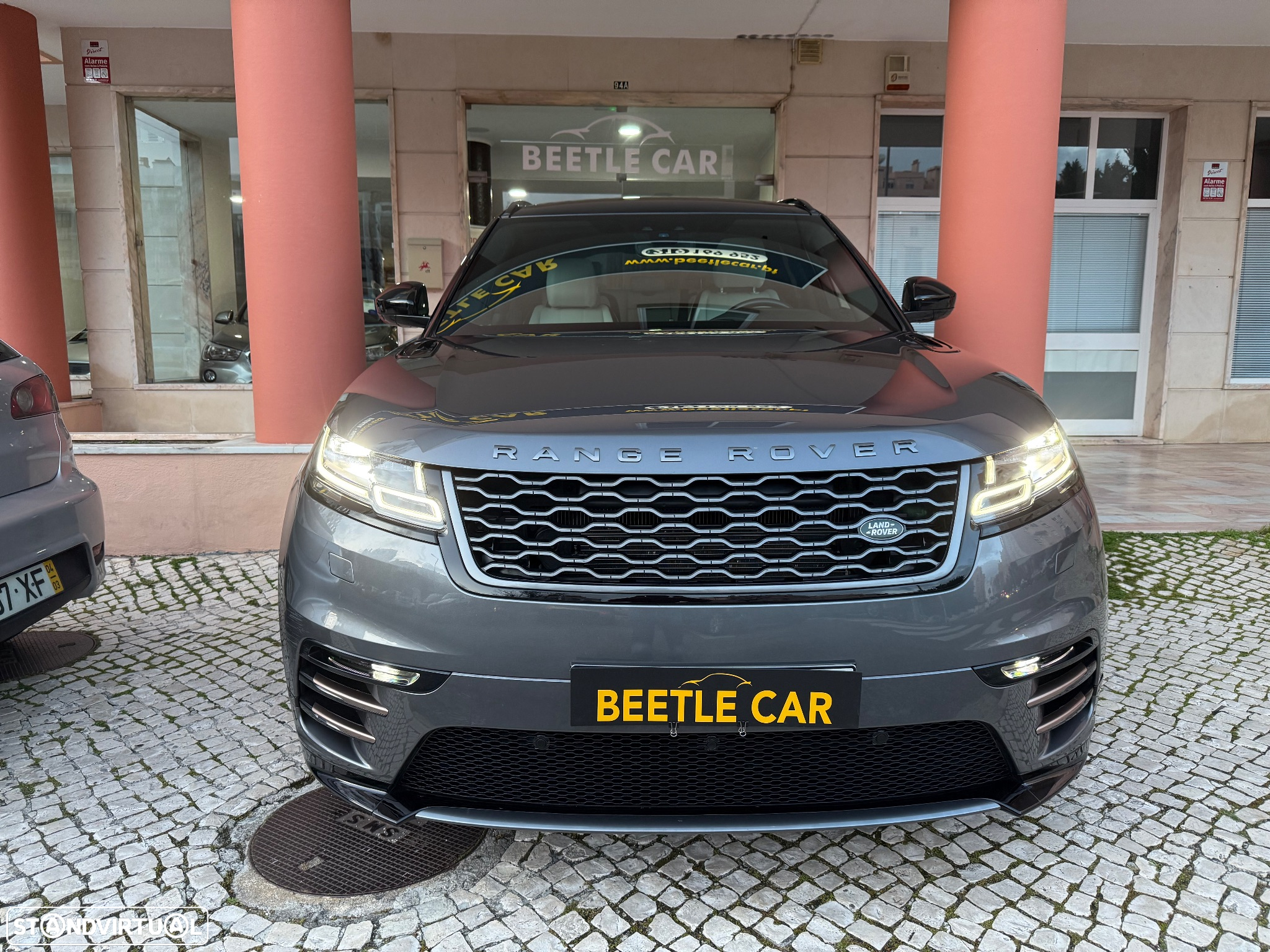 Land Rover Range Rover Velar 2.0 D R-Dynamic HSE - 15