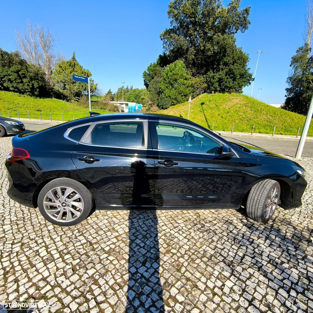 Hyundai i30 Fastback - 2