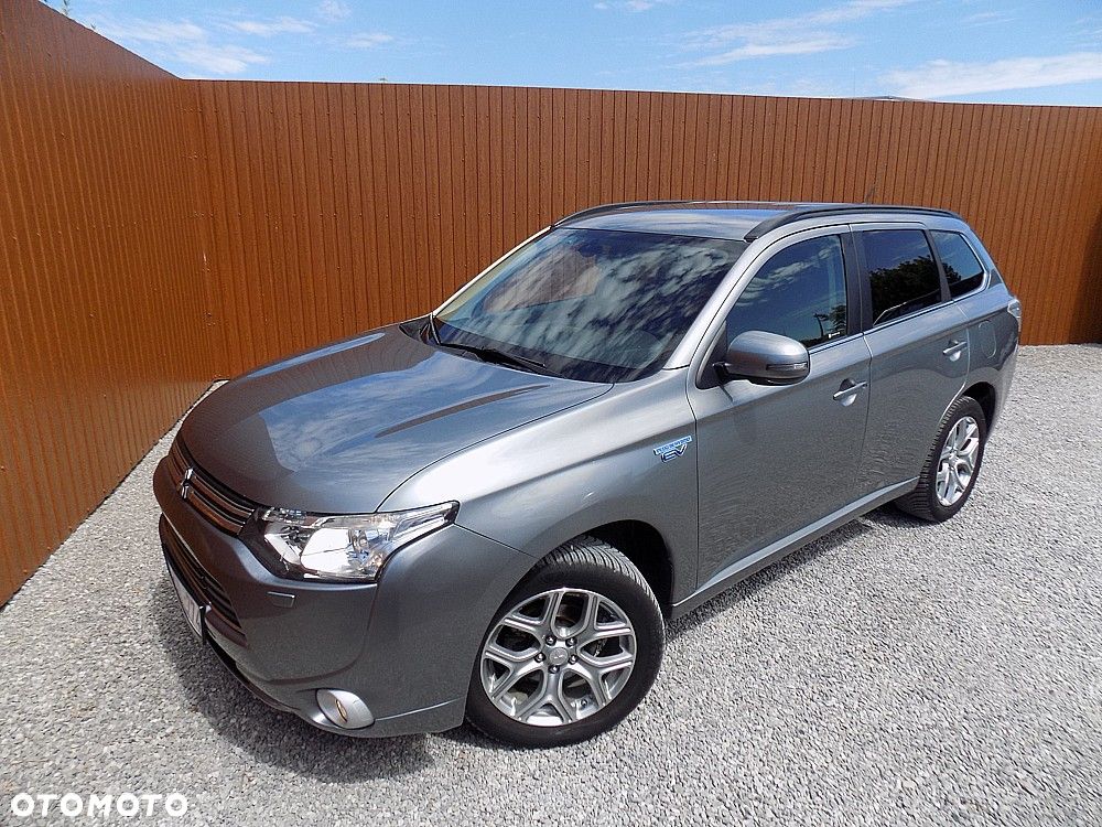 Mitsubishi Outlander 2.0 4WD Top - 1