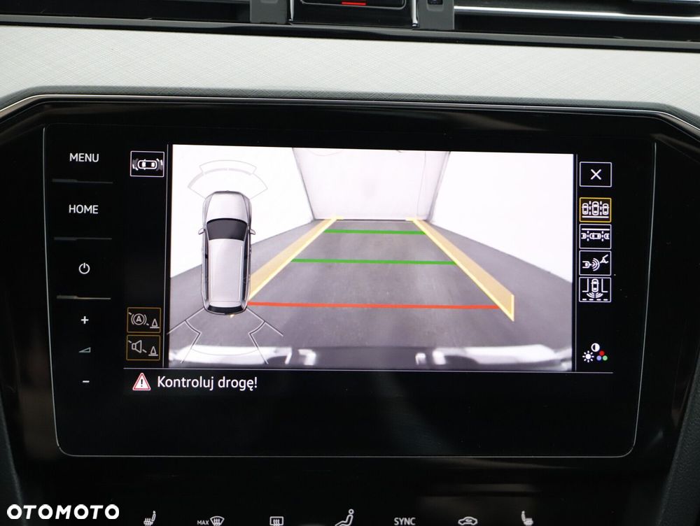 Volkswagen Passat - 15