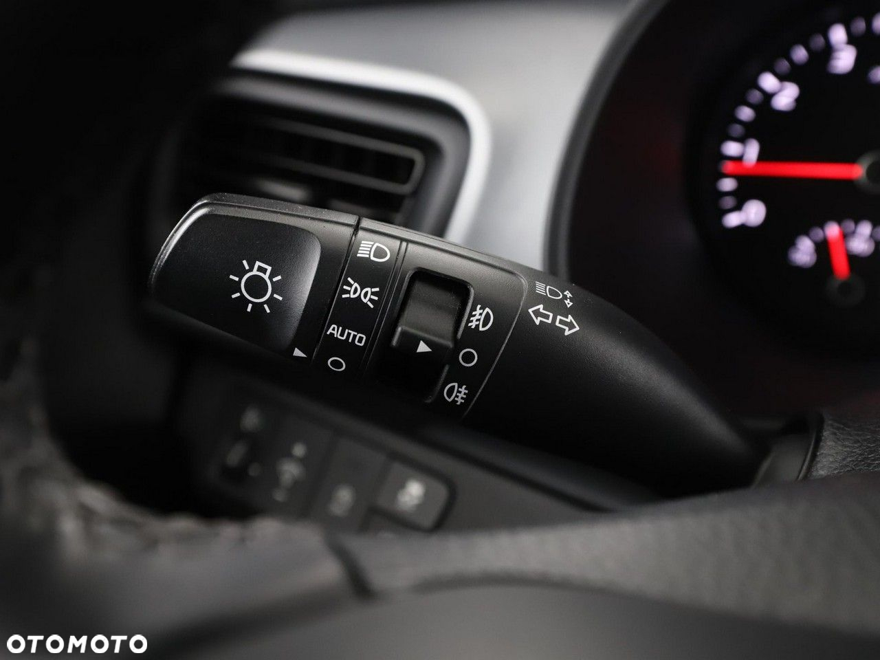 Kia Stonic 1.2 M - 27