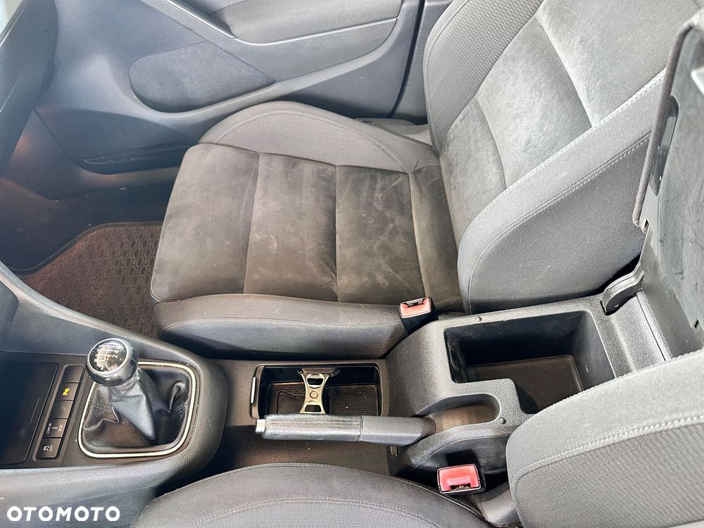 Volkswagen Golf 2.0 TDI Highline - 9
