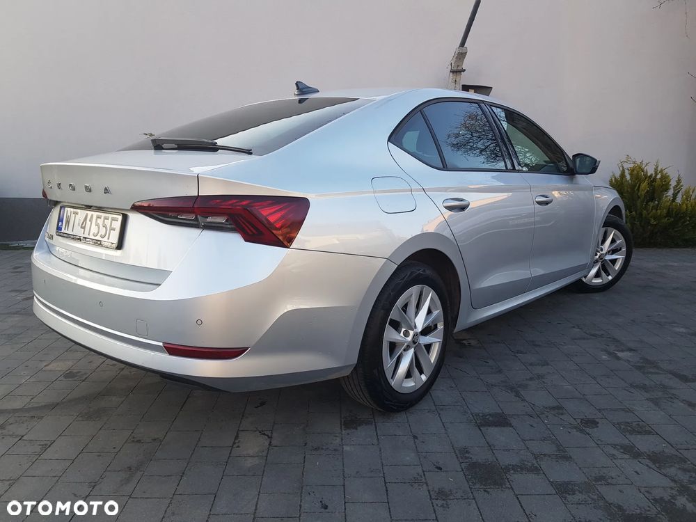 Skoda Octavia ver-1-5-tsi-act-ambition - 10
