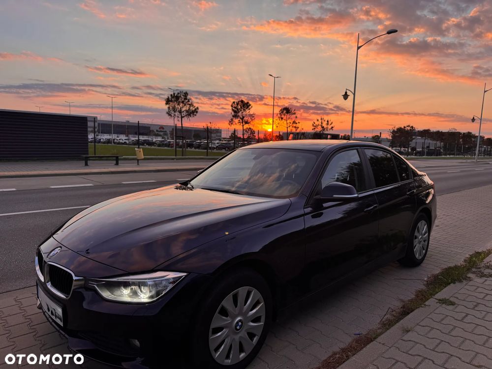 BMW Seria 3 318d - 6