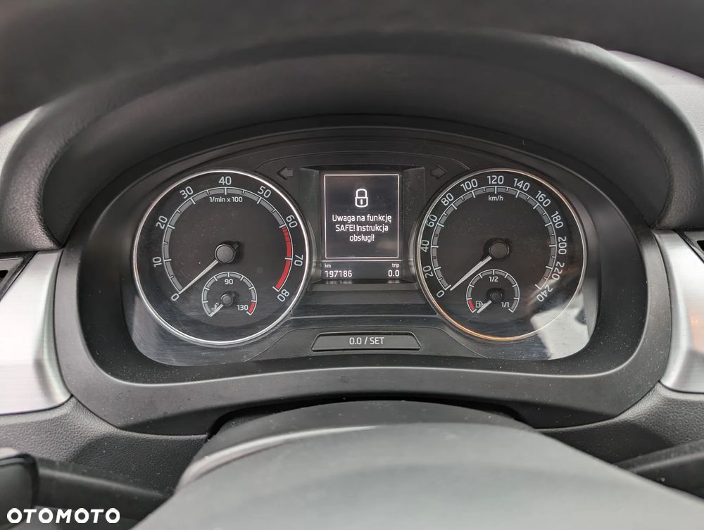 Skoda RAPID 1.0 TSI Active - 4