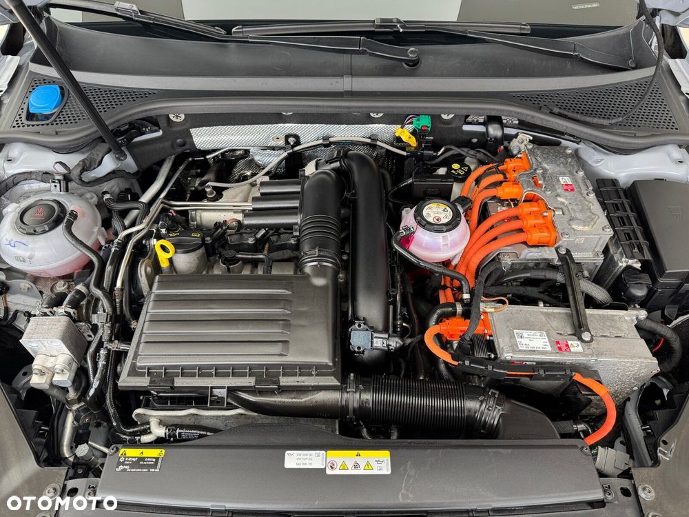 Volkswagen Passat 1.4 TSI Plug-In Hybrid GTE DSG - 19