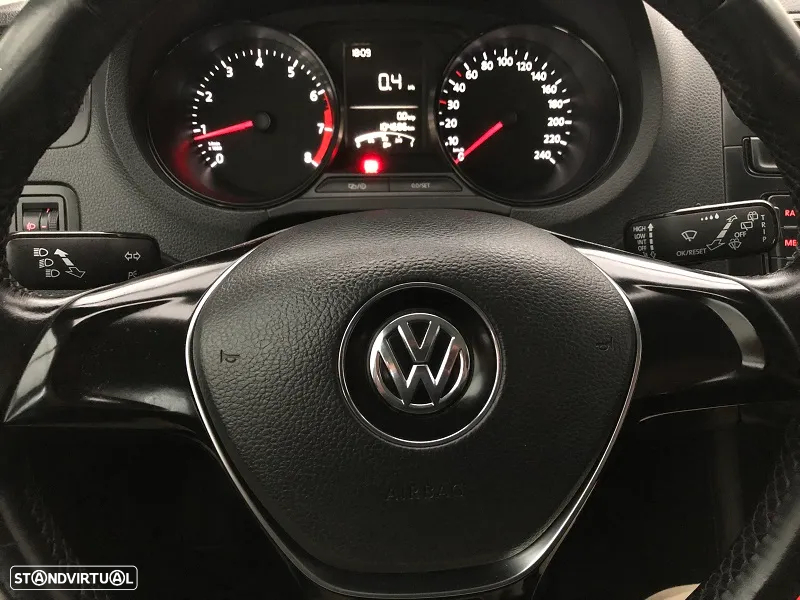 VW Polo 1.0 Confortline - 12