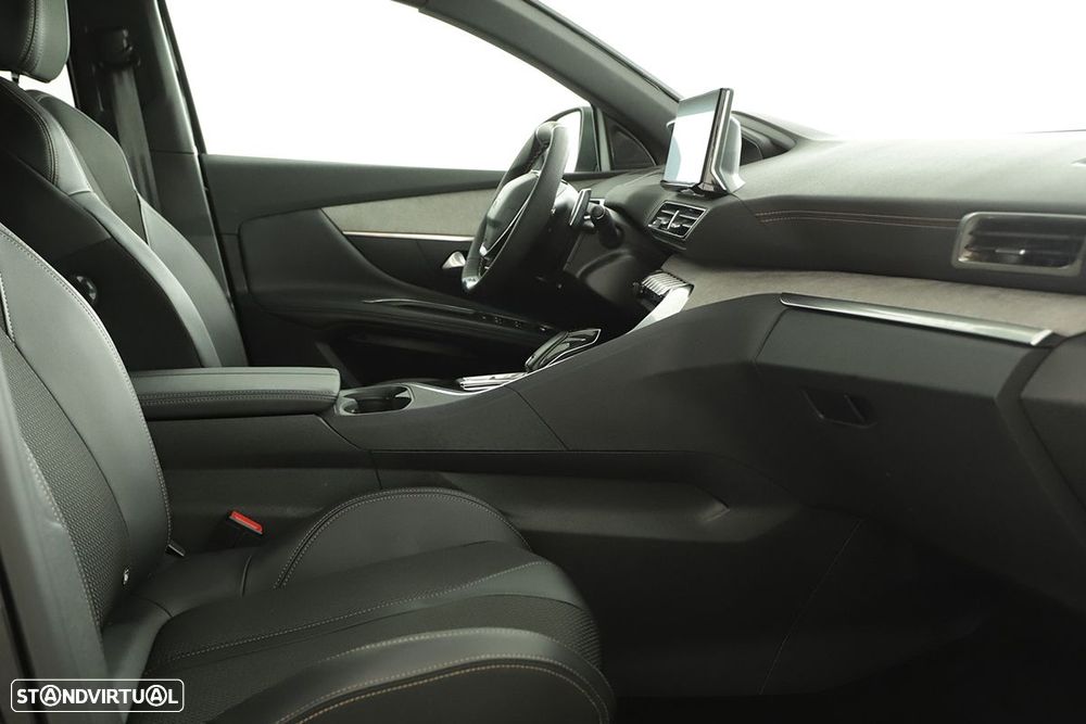 Peugeot 3008 1.2 PureTech GT EAT8 - 22