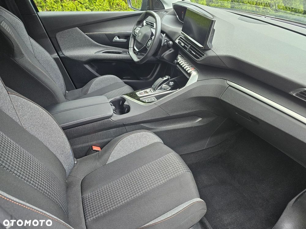 Peugeot 3008 - 11