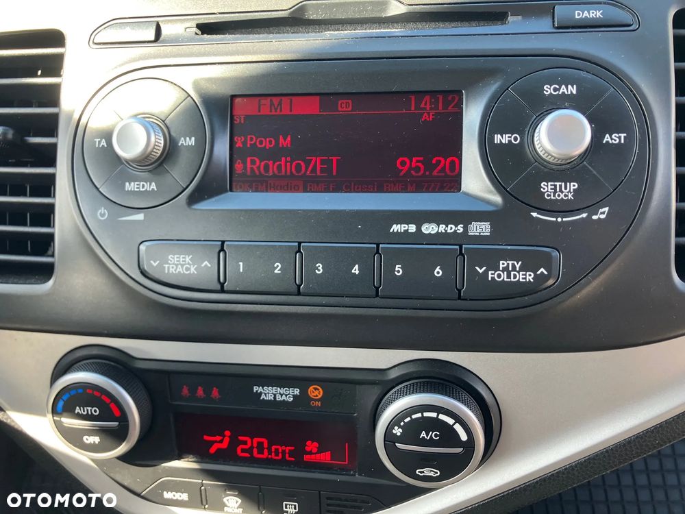 Kia Picanto 1.2 Fifa World Cup Edition - 8