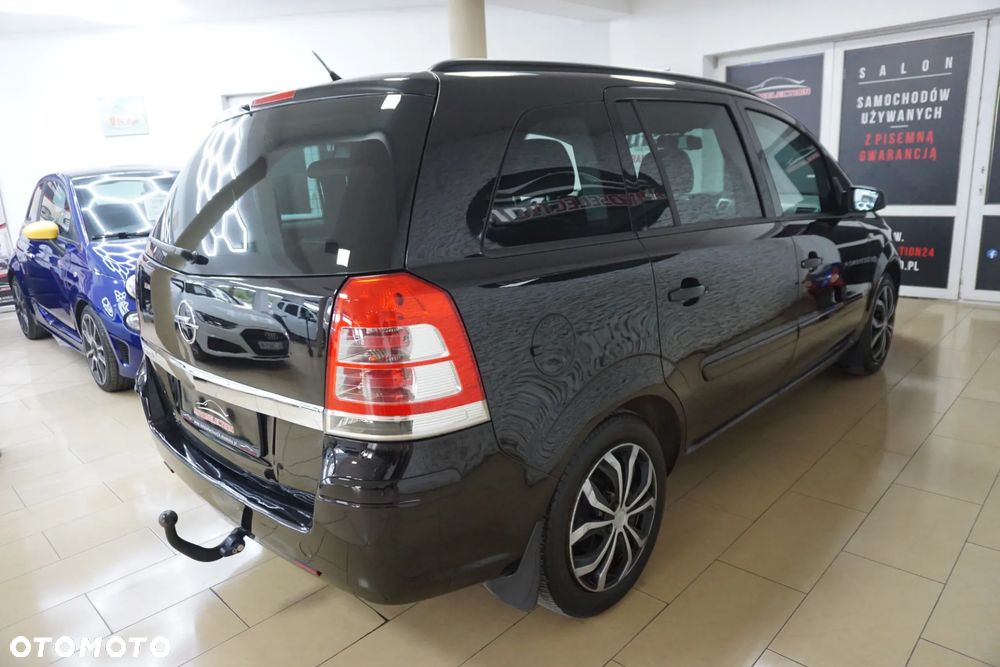 Opel Zafira 1.6 Enjoy - 9