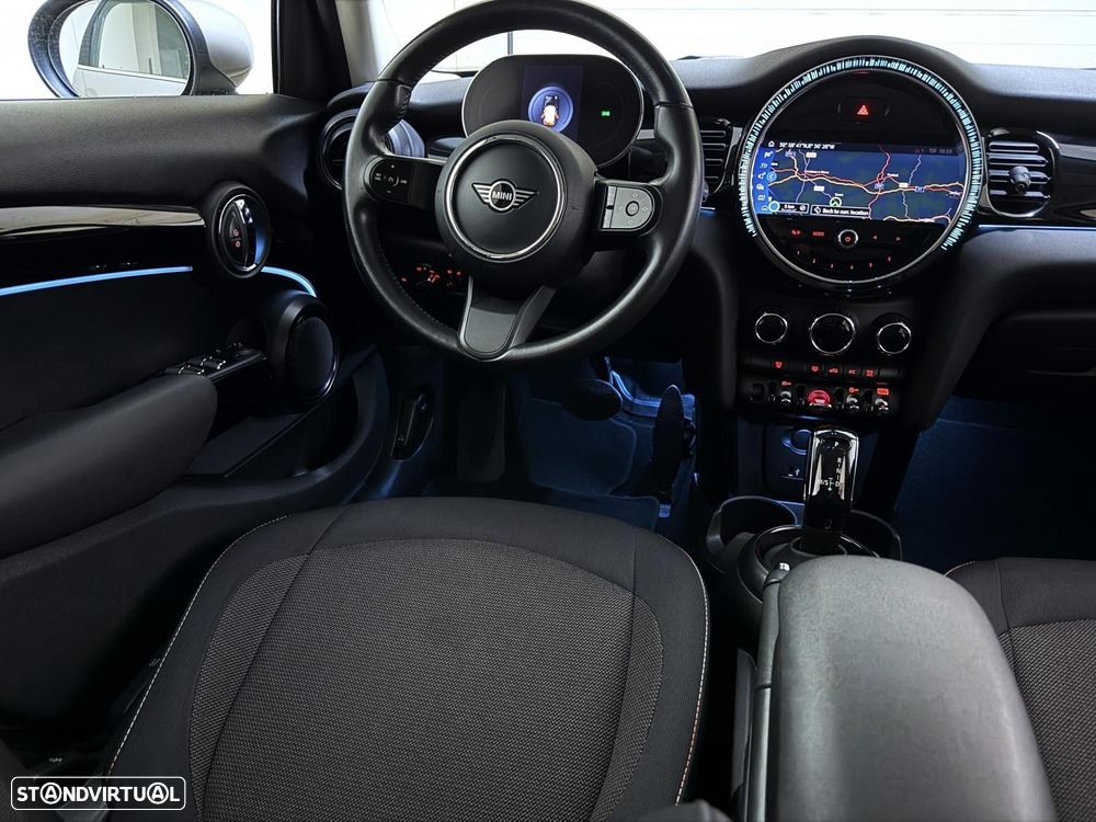 MINI 5 Portas Cooper Auto - 10
