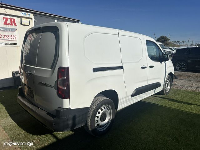 Toyota PROACE CITY LONGA CX.6 V. - 3