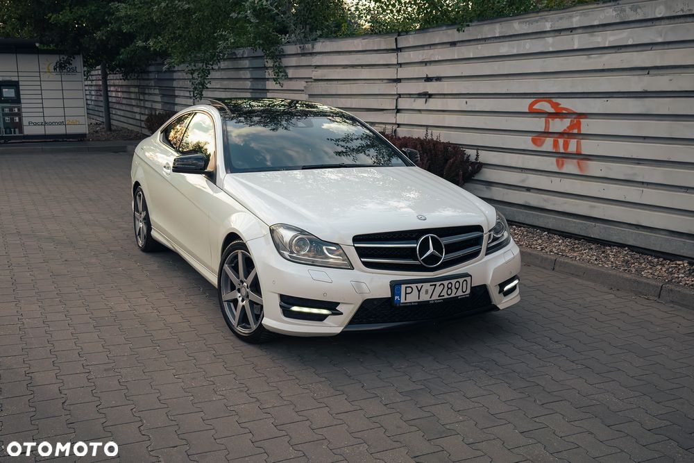 Mercedes-Benz Klasa C 250 CGI BlueEff - 18