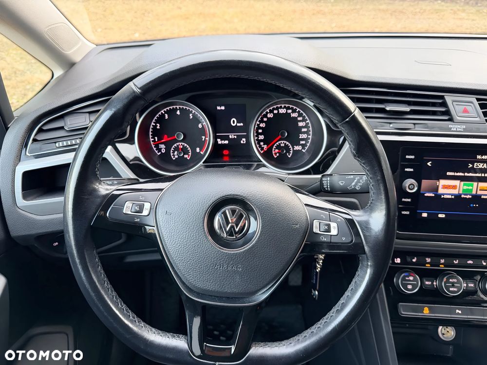 Volkswagen Touran 1.4 TSI BMT Comfortline - 11