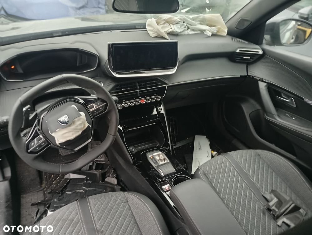 Peugeot 2008 Hybrid 136 e-DSC Allure - 10