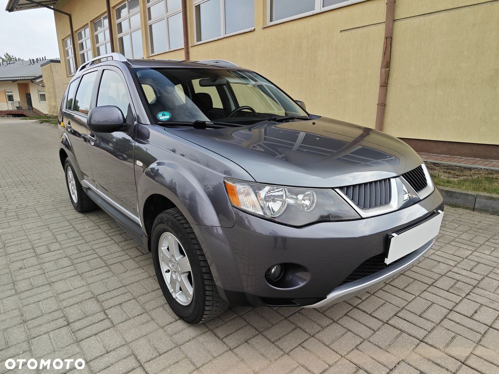 Mitsubishi Outlander - 14