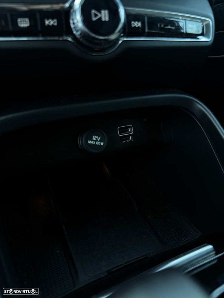 Volvo XC 40 1.5 T2 Plus Dark Auto - 20