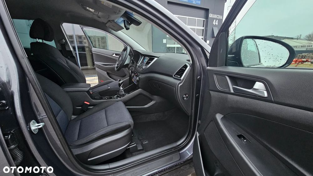 Hyundai Tucson blue 1.6 GDi 2WD Navi - 23