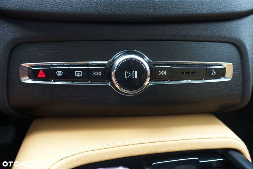 Volvo XC 90 B5 B AWD Ultimate Bright 7os - 18