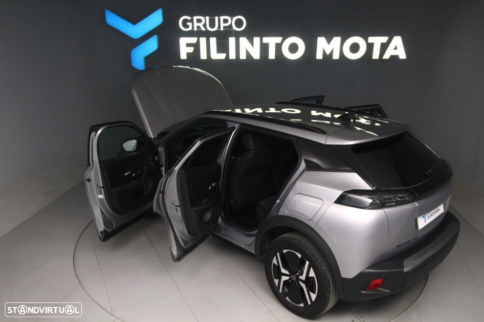 Peugeot 2008 1.2 PureTech Allure - 12