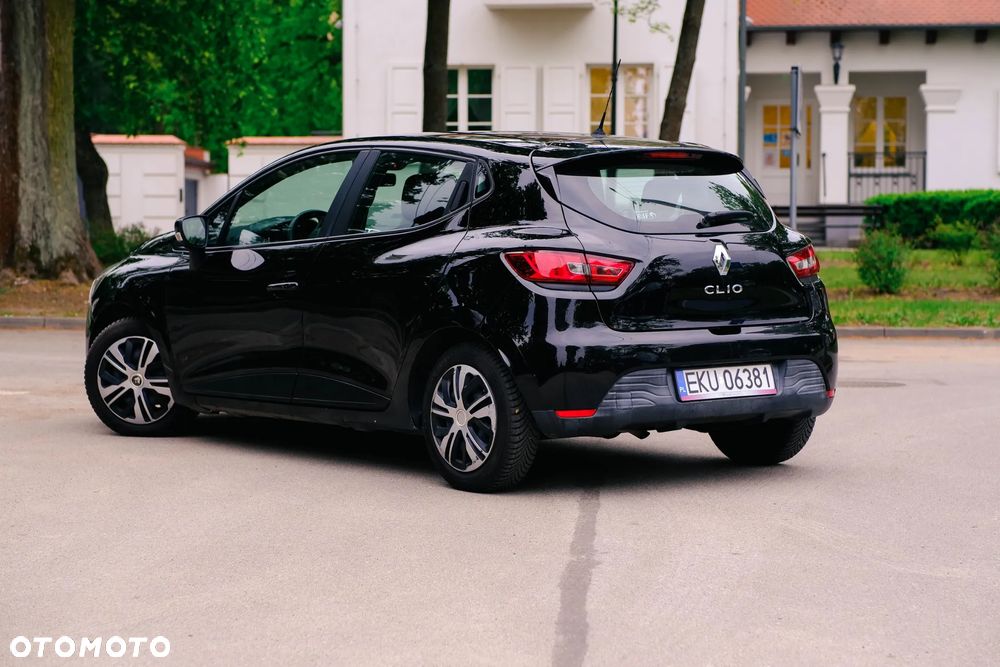 Renault Clio 1.2 16V Expression - 8