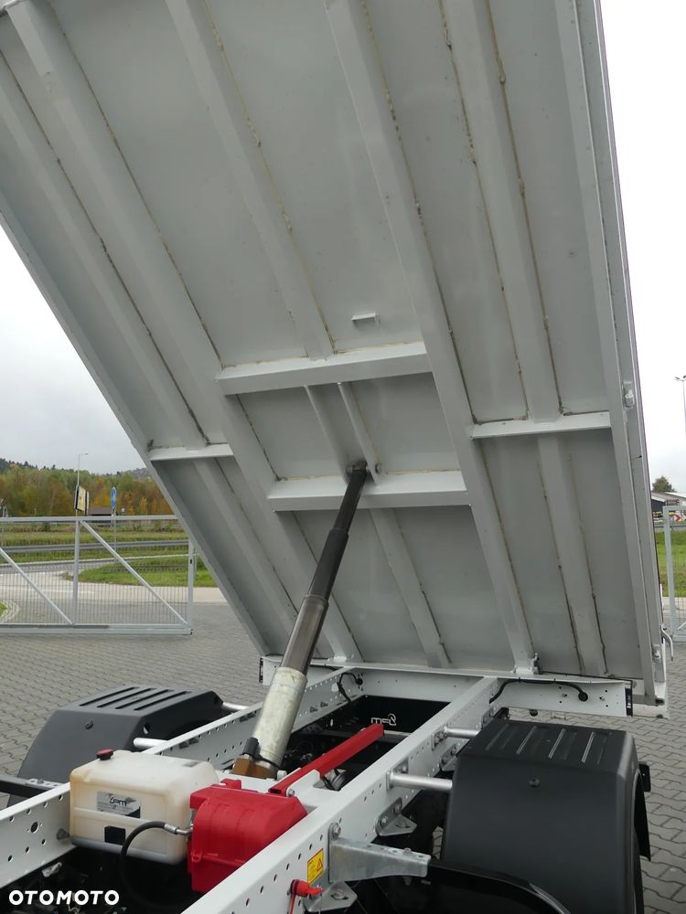 Mitsubishi FUSO CANTER 3C13 / WYWROTKA / SPROWADZONE / 3-OSOBOWE / - 19