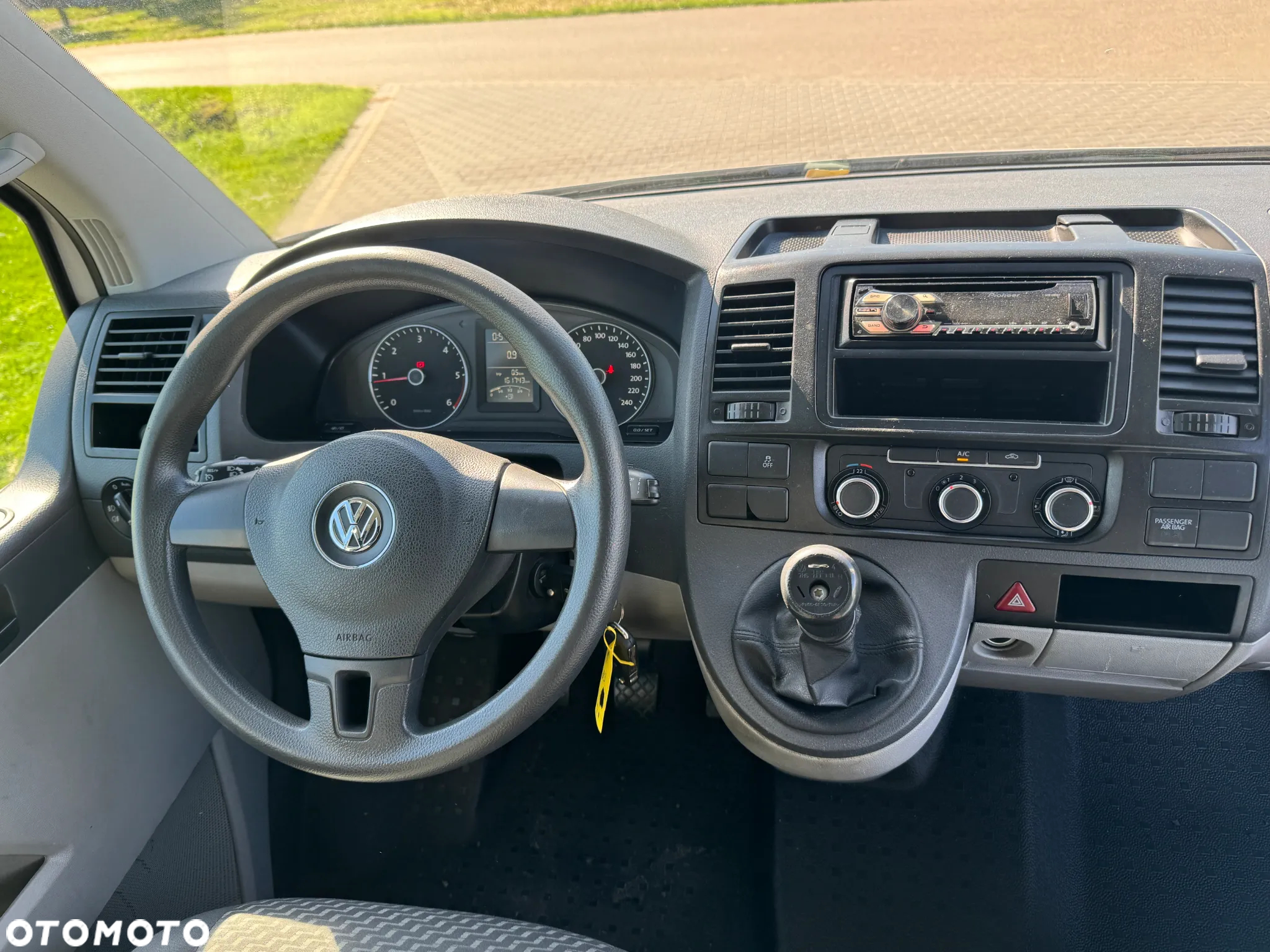 Volkswagen Transporter - 11