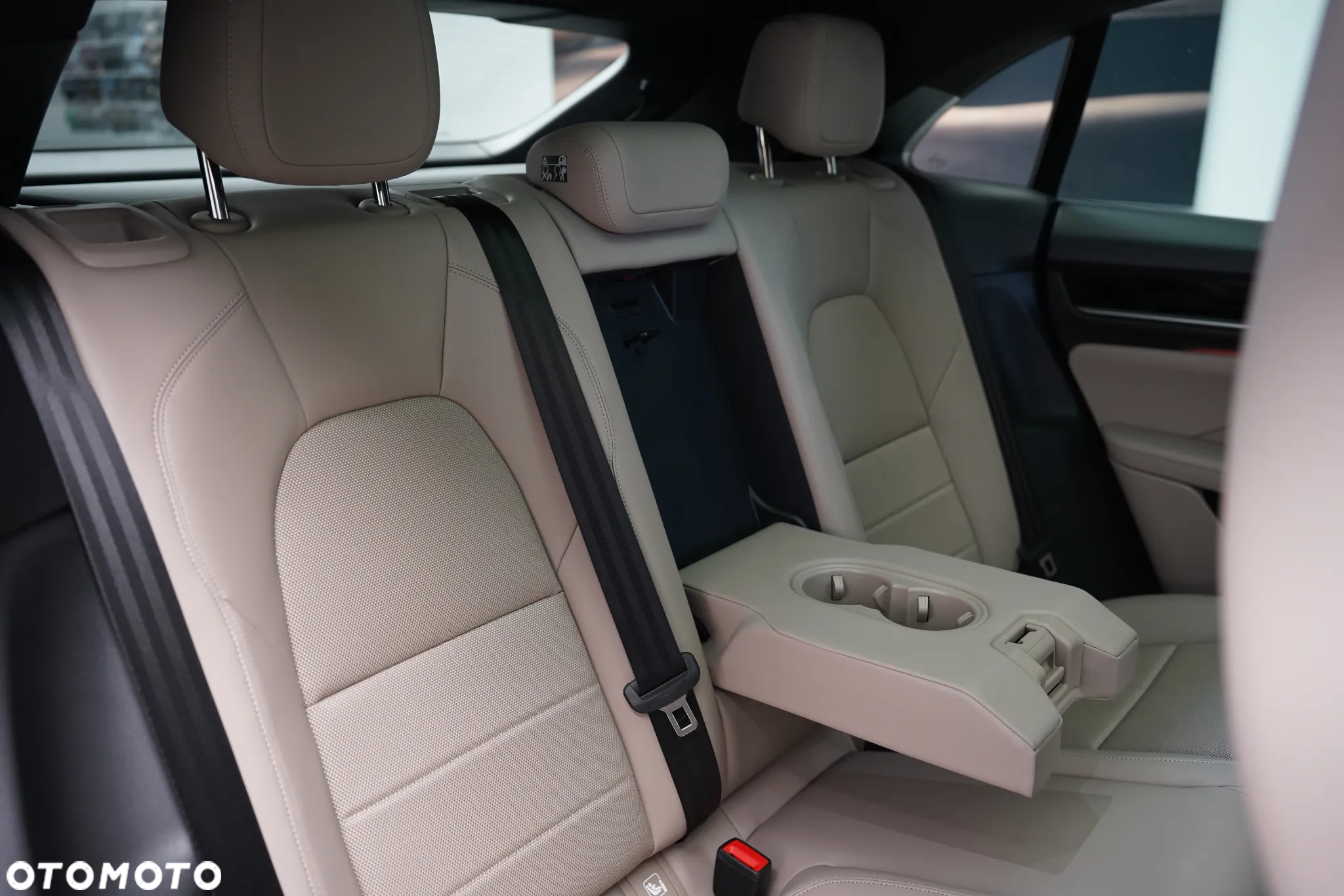 Porsche Macan 4 100kWh - 14