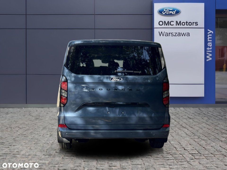 Ford Tourneo Custom - 4