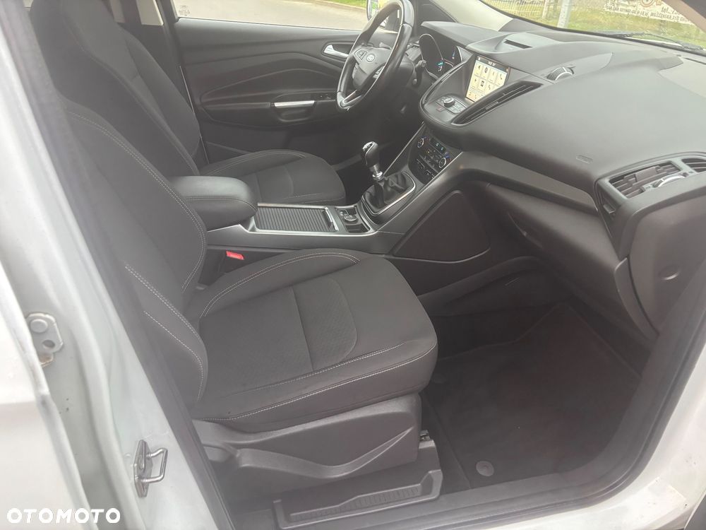 Ford Kuga 1.5 EcoBoost 2x4 Cool & Connect - 40