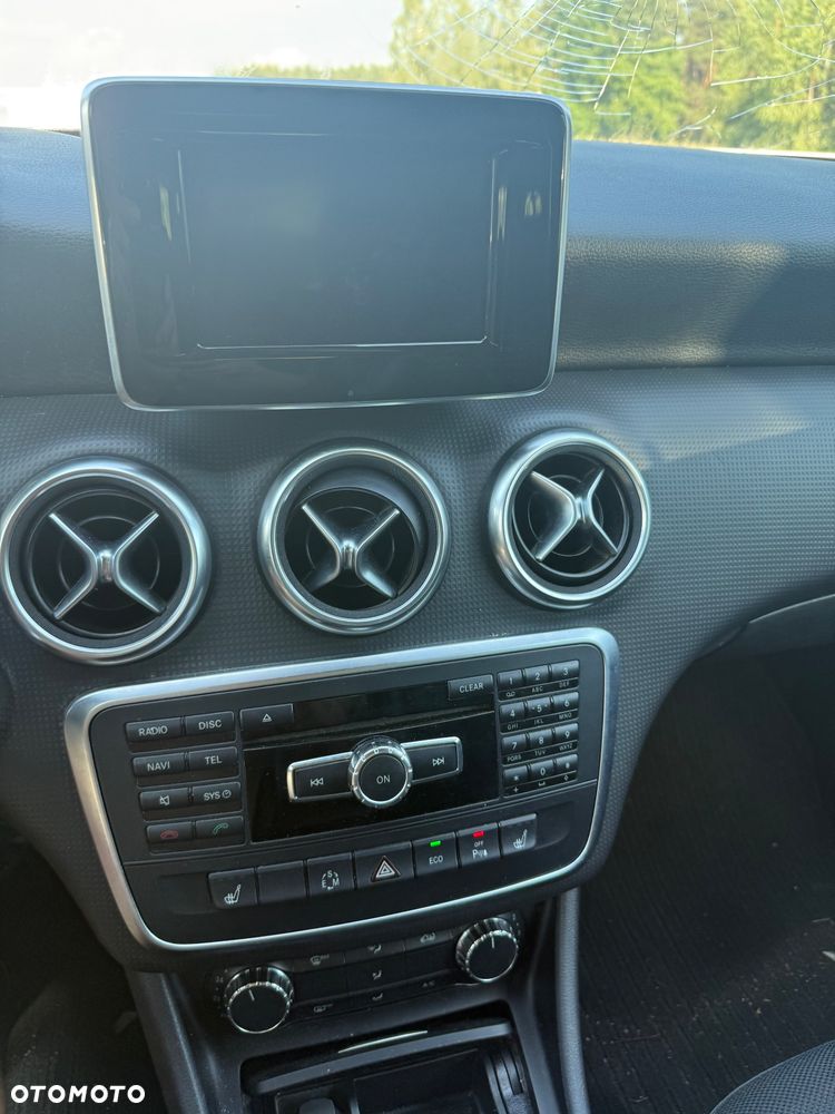 Mercedes-Benz Klasa A 180 (BlueEFFICIENCY) 7G-DCT - 10