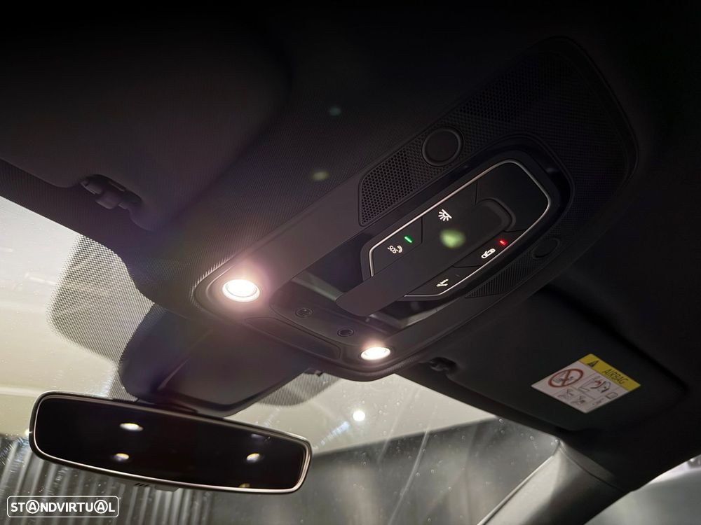 Audi A4 2.0 TDI S-line S tronic - 35