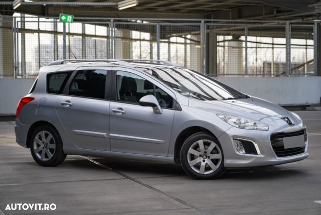 Peugeot 308 1.6HDi Premium Pack - 4