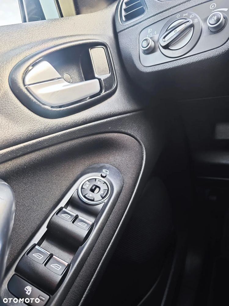 Ford S-Max 2.0 TDCi DPF Titanium - 15