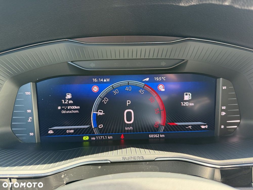 Skoda Superb 2.0 TDI SCR L&K DSG - 20