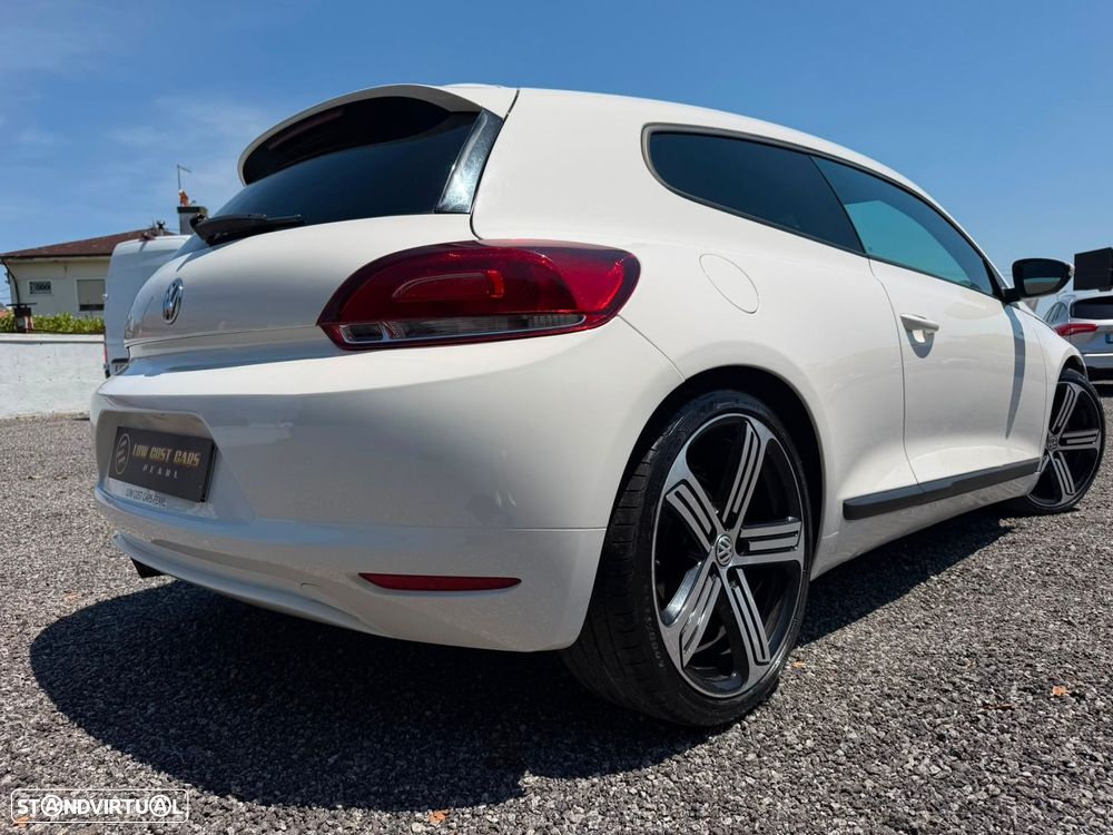 VW Scirocco 2.0 TDI Sport DSG - 33