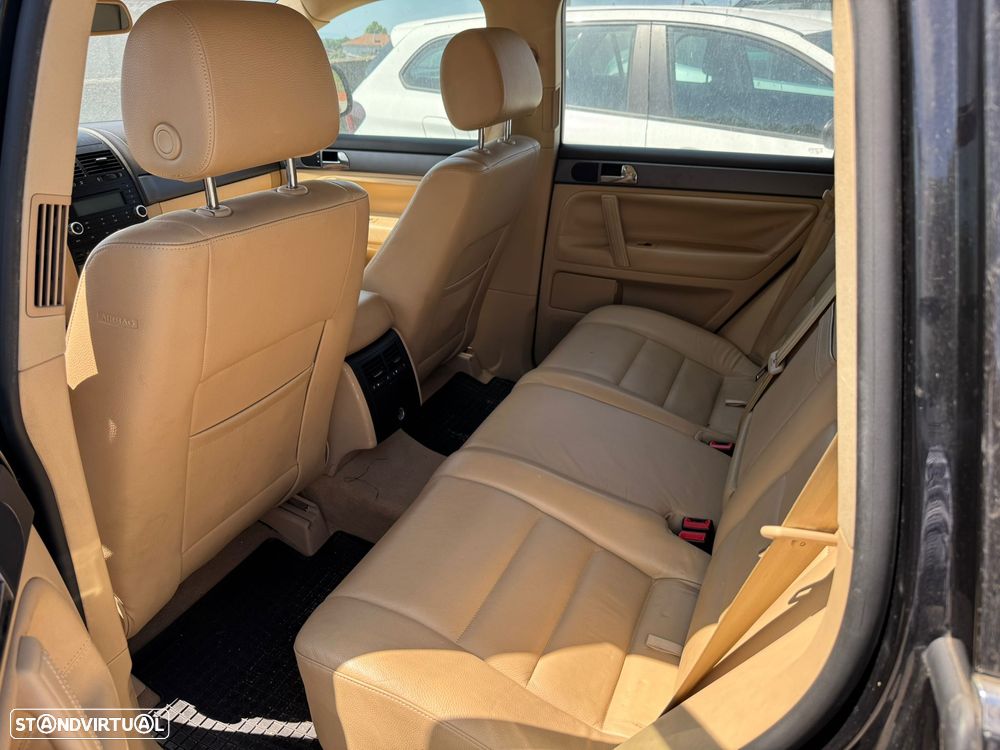 VW Touareg 3.0 TDI V6 - 6