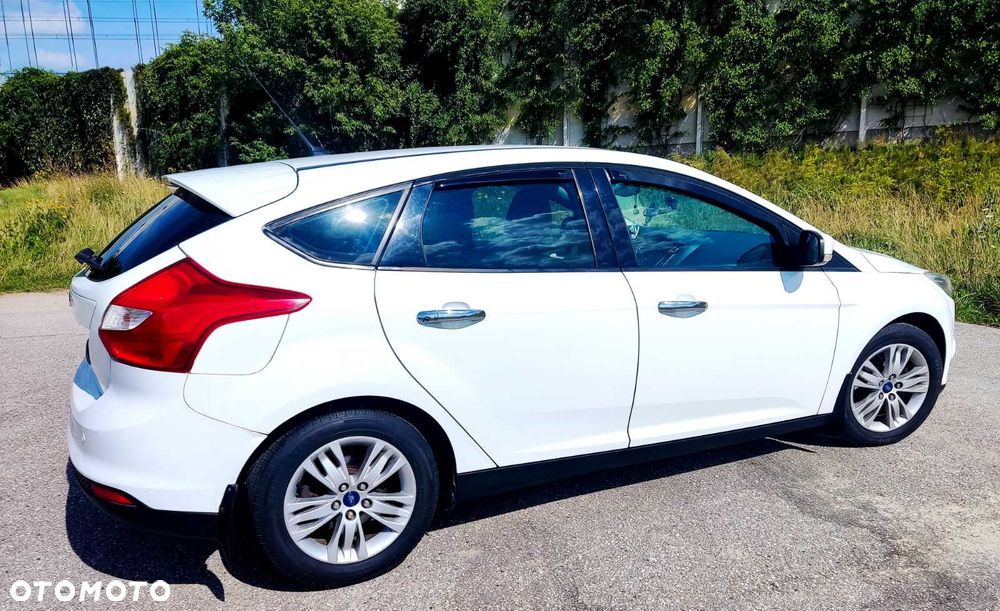 Ford Focus - 8