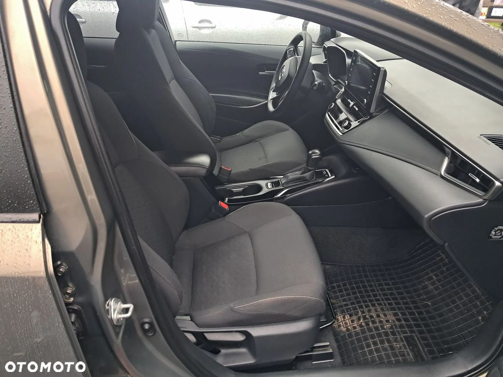Toyota Corolla - 16