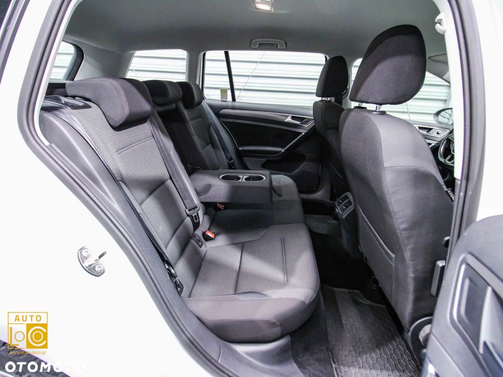 Volkswagen Golf 1.6 TDI BMT Comfortline - 11