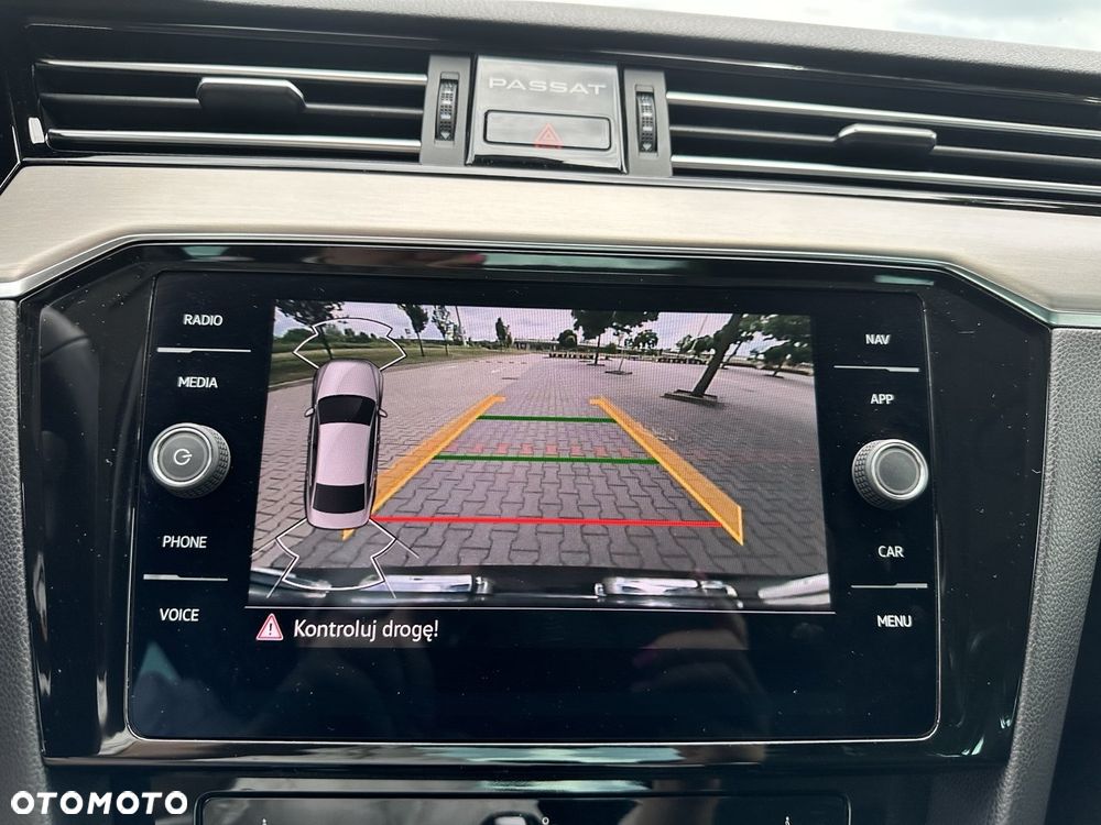 Volkswagen Passat 2.0 TSI Elegance DSG - 23