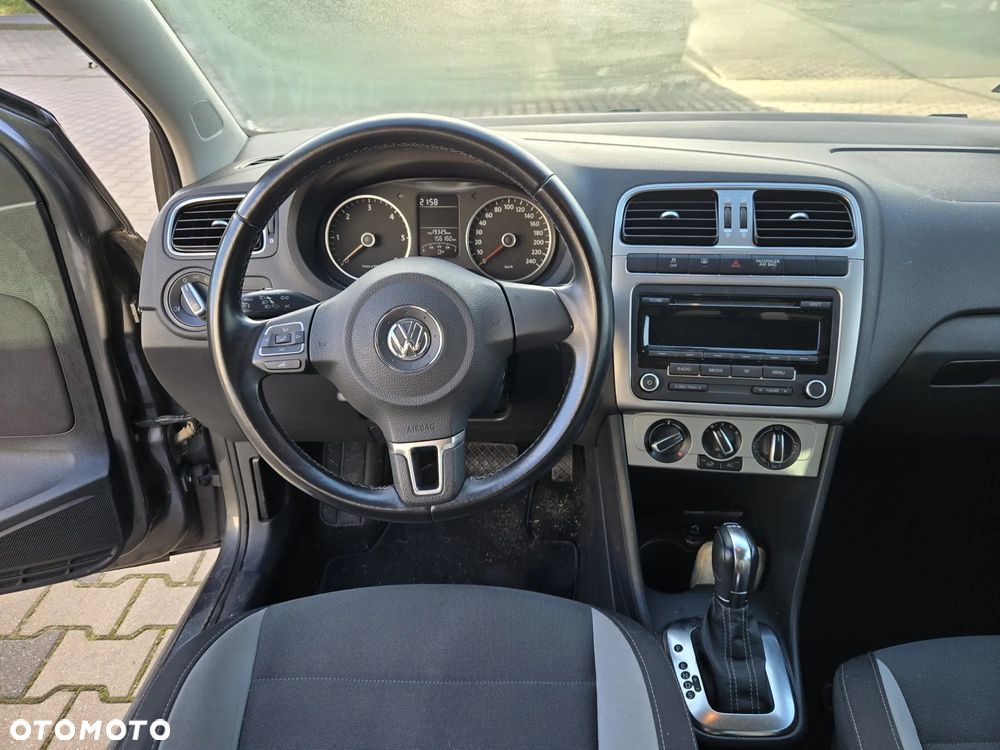Volkswagen Polo 1.6 TDI DSG Life - 5