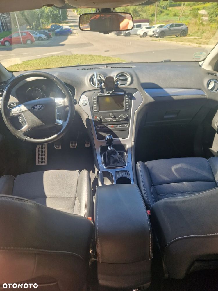Ford Mondeo 2.0 TDCi Champions Edition - 14