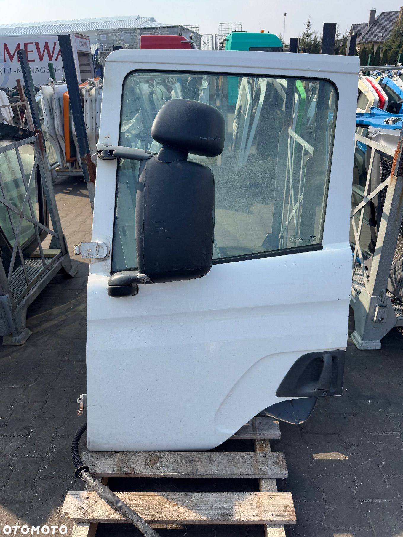 Drzwi lewe, prawe Scania P różne kolory - 1