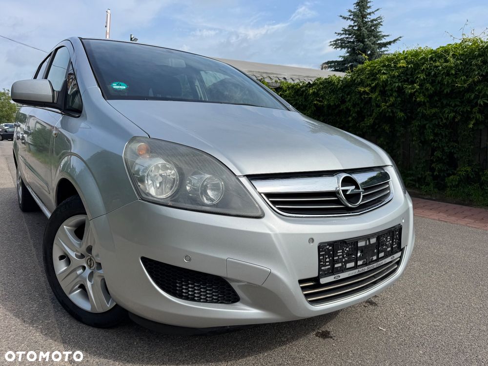 Opel Zafira 1.8 Design Edition - 1