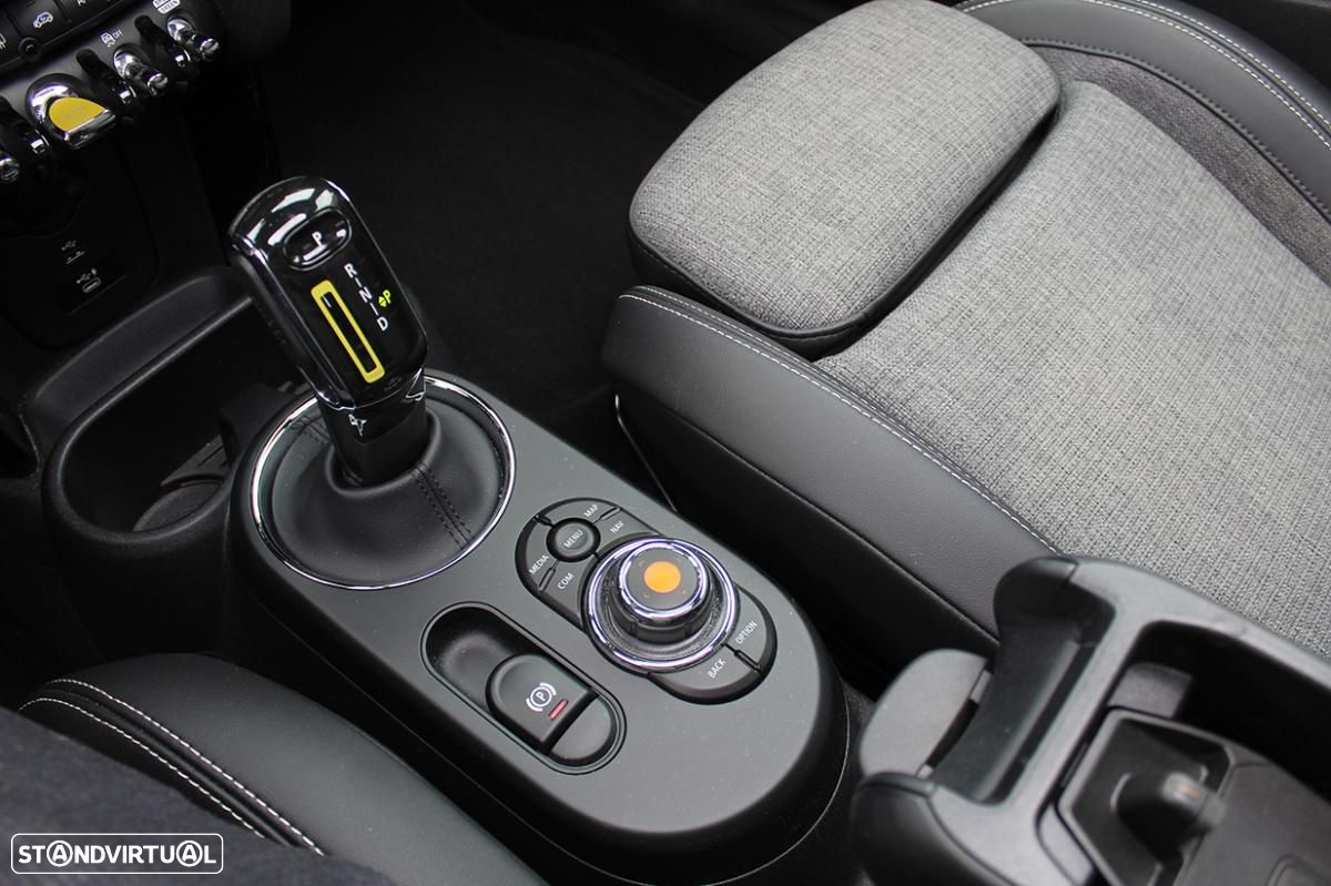 MINI 3 Portas Cooper SE Essential - 38