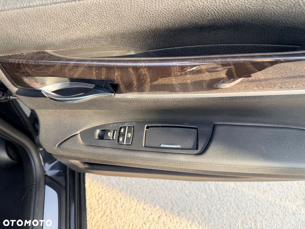 BMW Seria 7 ActiveHybrid L - 27